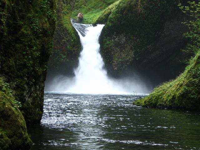 Eagle Creek-123.JPG - Punch Bowl Falls